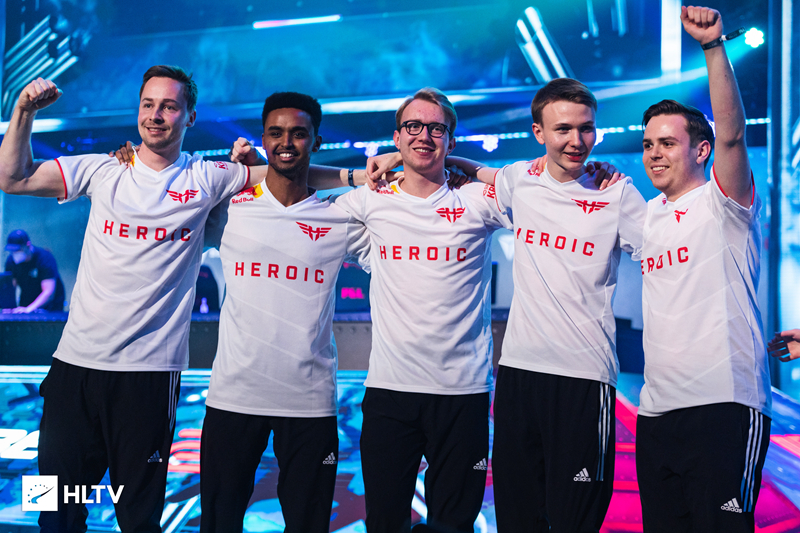 卡梅隆和杨 卡梅隆和杨